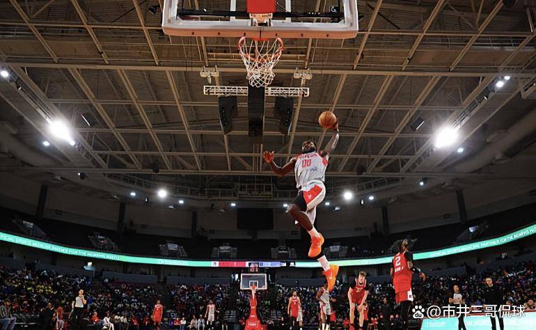 关于赛后门兴格拉德巴赫篮板制胜：NBA常规赛节点到来，话题不断，更衣室氛围转暖的信息