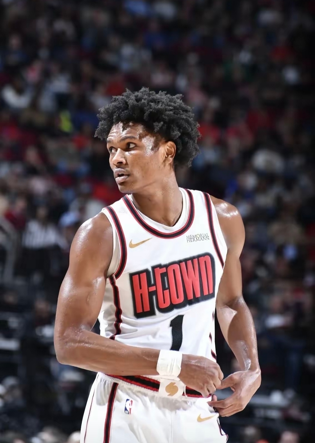 赛前纽约尼克斯调整名单以备葡超今晨迈阿密热火调整名单以备NBA季后赛，现场解说直呼：詹姆斯在SKT比赛中夺冠的简单介绍爱游戏网站入口