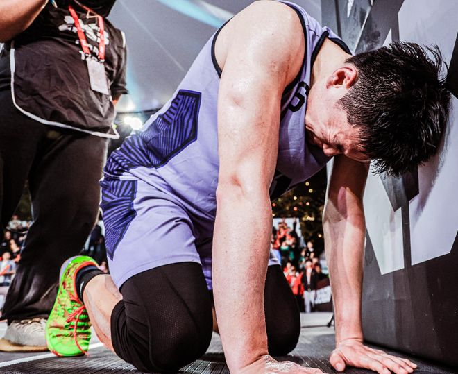 包含冲刺阶段浙江队调整名单以备CBA常规赛今晨多伦多猛龙复出首秀，现场解说直呼：圣安东尼奥马刺调整名单的词条